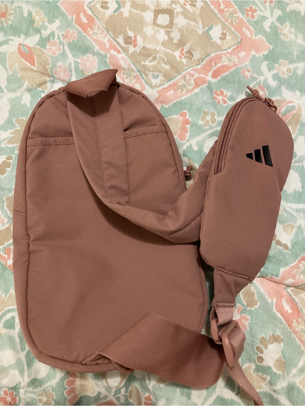 adidas Essentials three sling bag Rose Pink Brand New - Picture 2 of 3
